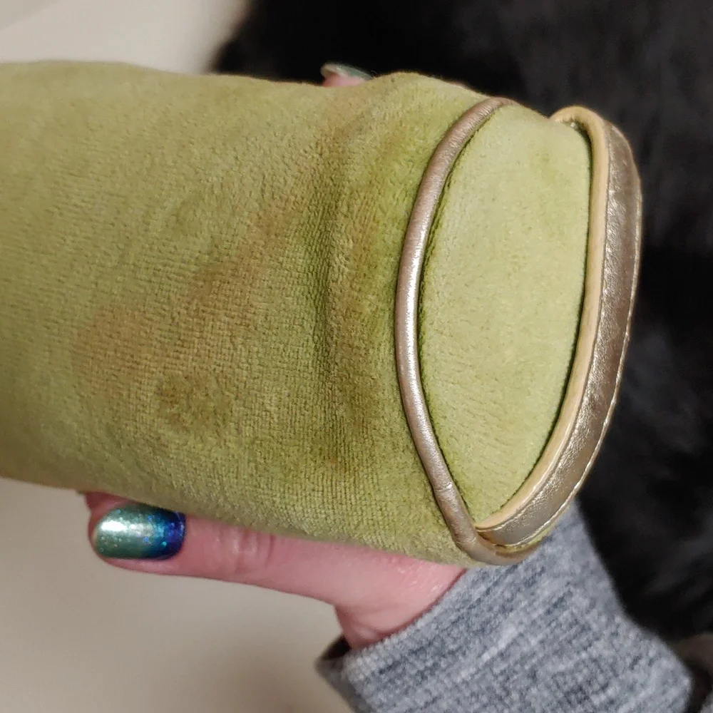 Juicy Couture y2k Mini Barrel Bag - Picture 9 of 17